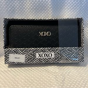 NWT XOXO Black Wallet